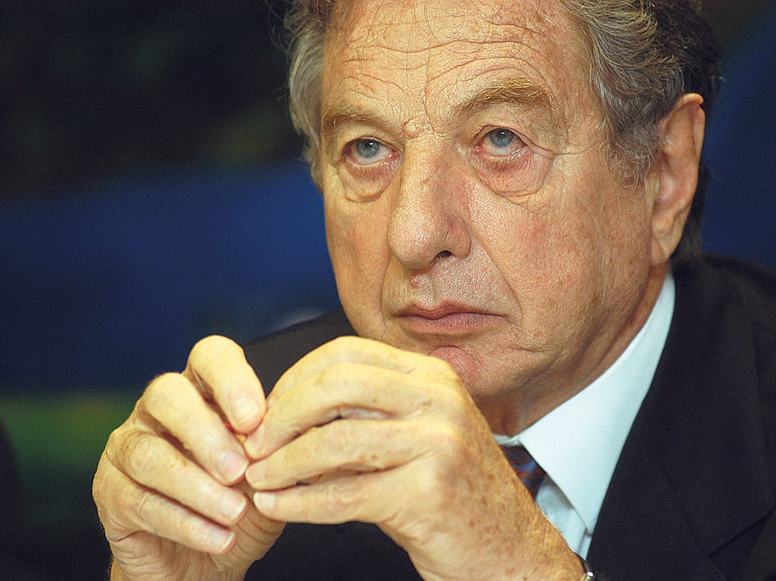 Franco Macri, el padre del Presidente, señalado como uno de los principales beneficiarios del decreto.