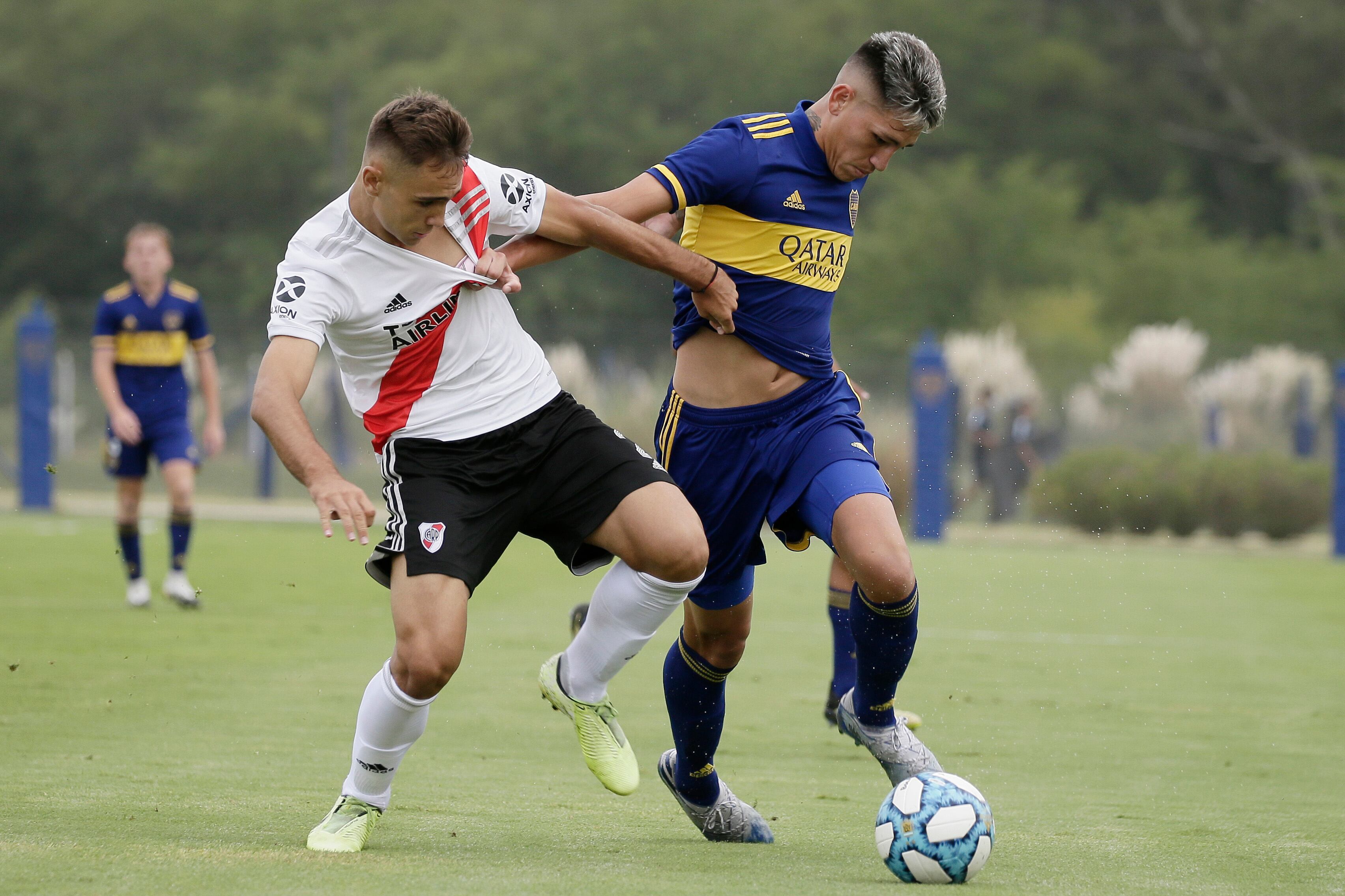 Postal del clásico de Reserva del fin de semana pasado, con triunfo 1-0 millonario.