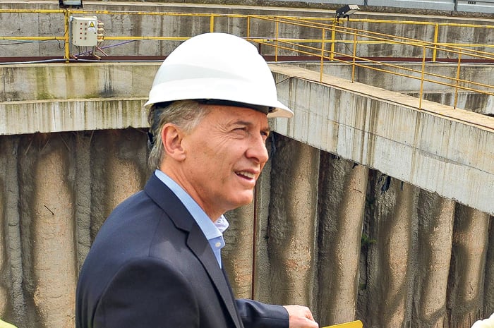 El relato de Macri sobre la inversión en obra pública contrasta con los datos oficiales.