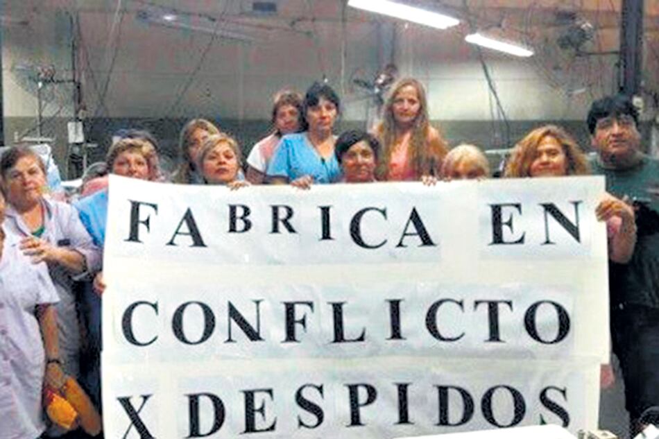 La apertura importadora y la caída de la demanda golpea a la industria textil.