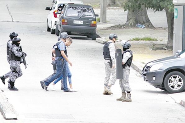 La toma de rehenes duró alrededor de cuatro horas.