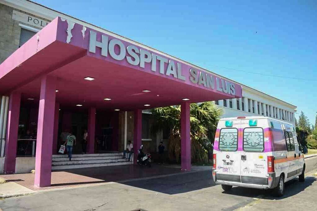 La mujer estuvo internada en el Hospital San Luis.