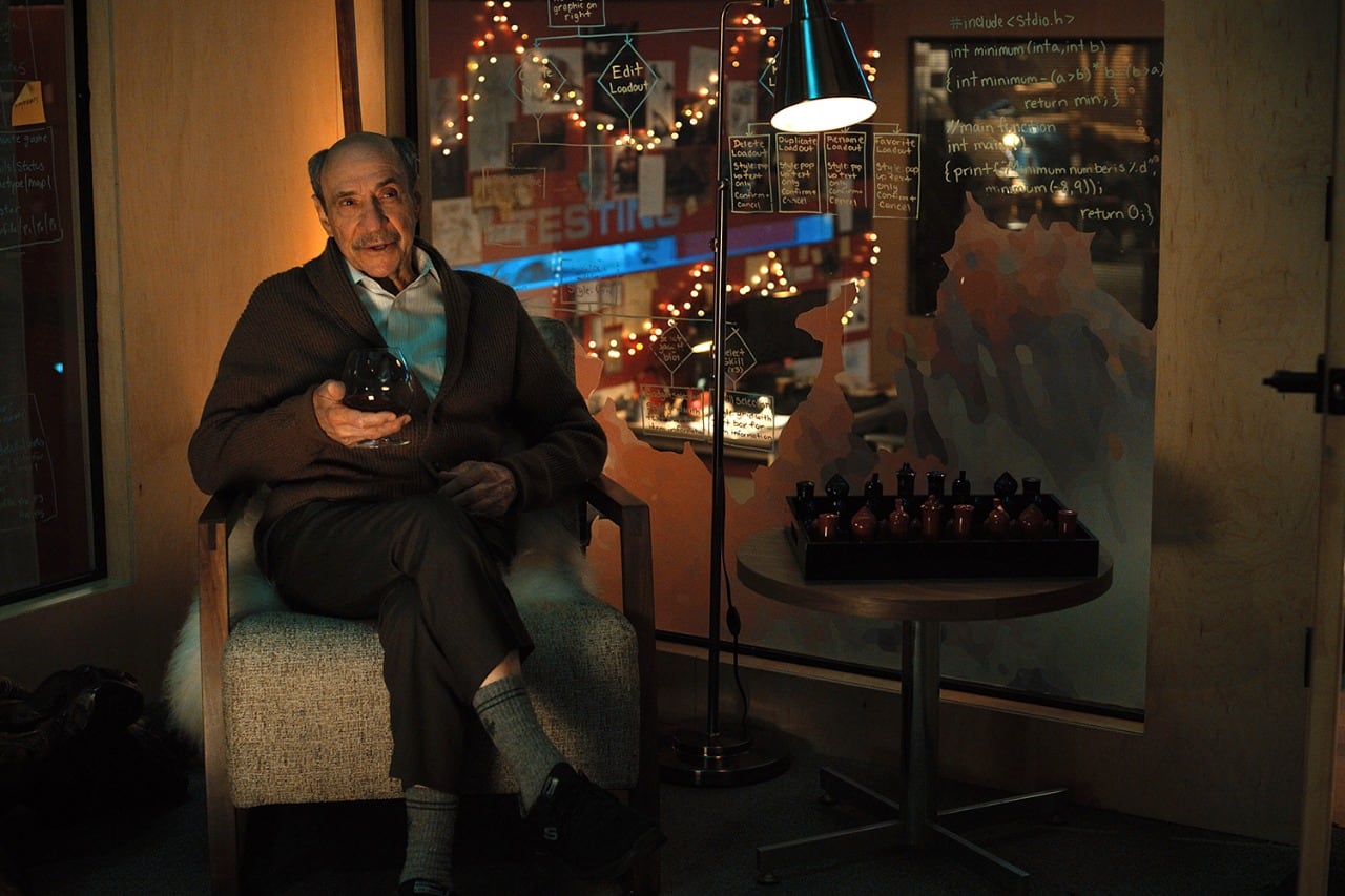 En "Mythic Quest" Abraham es C. W. Longbottom, un escritor de videojuegos algo perdido.