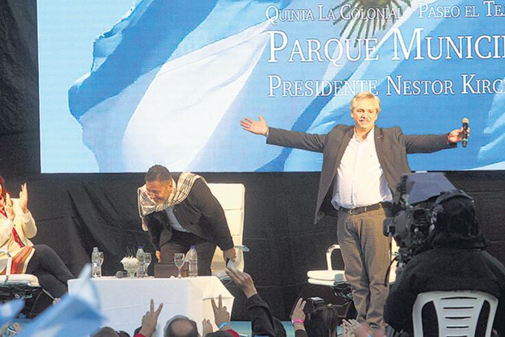 La ex presidenta y el ex jefe de Gabinete estuvieron acompañados por miles de militantes y dirigentes peronistas.