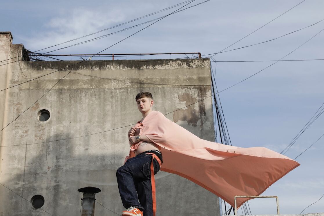 Dillom acaba de sacar su Ep "Ad honorem Vol 1"