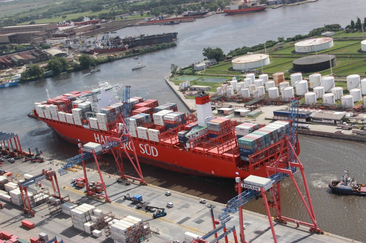 El Gobierno puso la lupa sobre las importaciones para contener la salida de dólares.