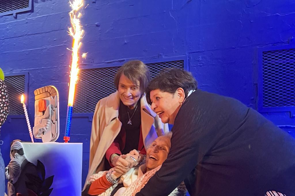 Lita Boitano con Taty Almeida y Graciela Lois.