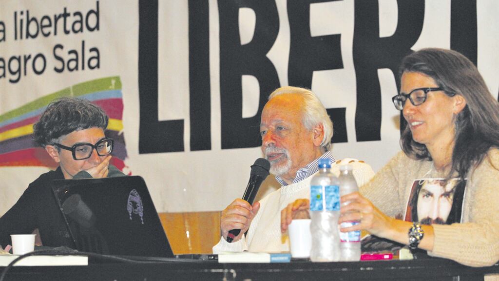 Dandan, Verbitsky y Gómez Alcorta, en el auditorio de la Facultad de Ciencias Sociales.