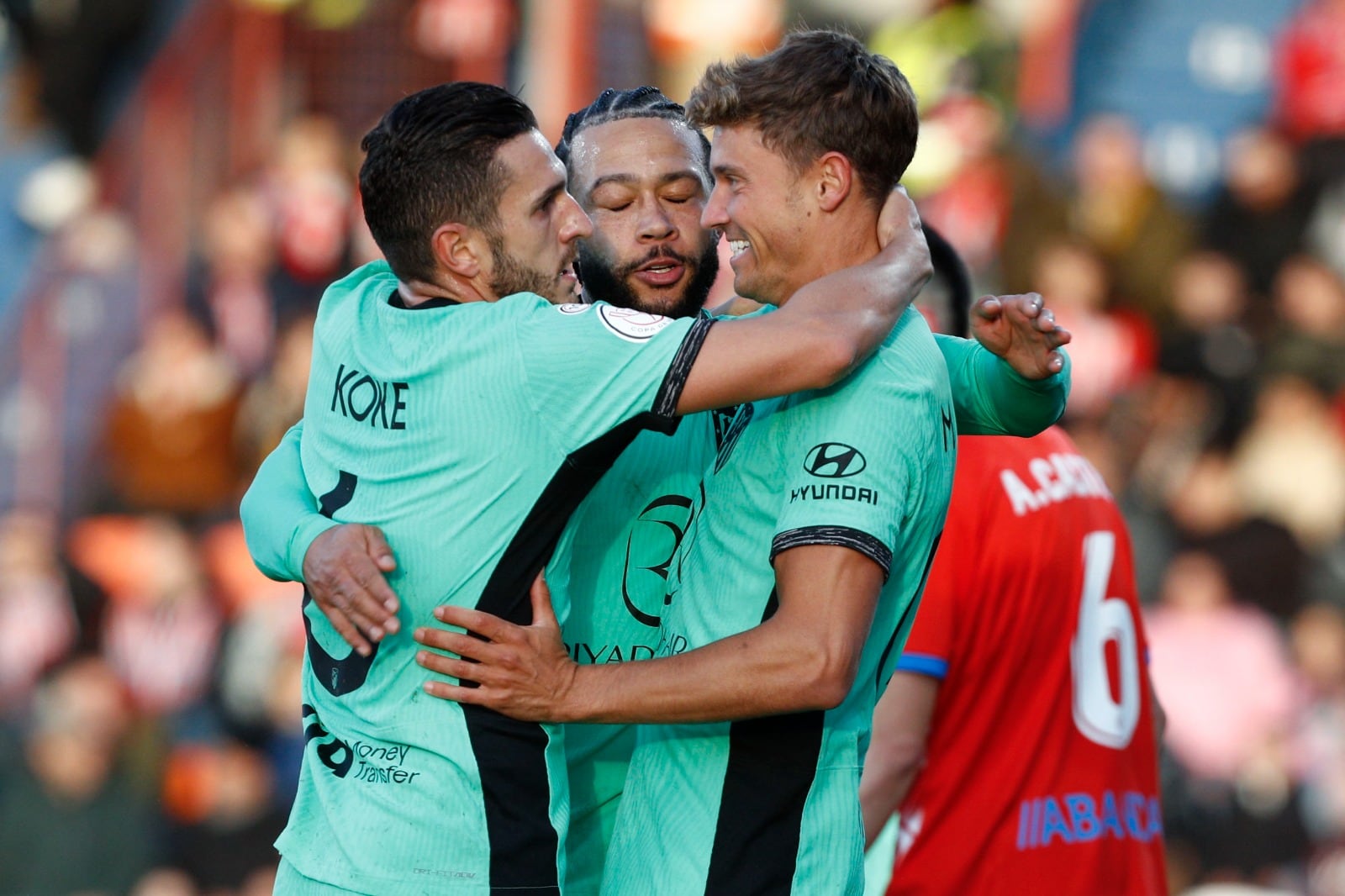 Memphis Depay salvó al Atlético