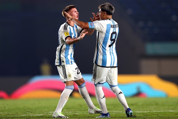 La selección argentina Sub-17 jugará ante Brasil por los cuartos de final del Mundial.
