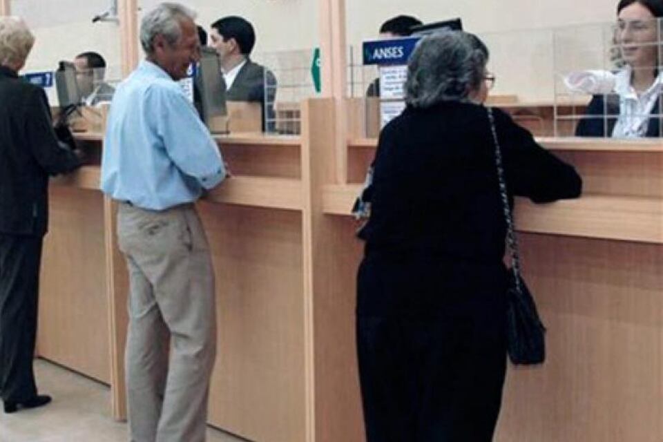 Aumentan 12,2% las jubilaciones desde junio.