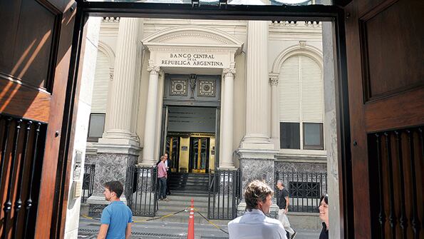 El Banco Central volvió a encender la aspiradora. Ayer absorbió otros 97.700 millones de pesos con las Leliq.