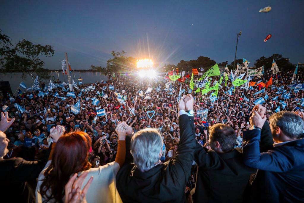 Una multitud se acercó al Parque Laguna Don Tomás, en Santa Rosa. 