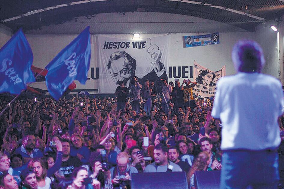 El diputado Máximo Kirchner fue el orador de fondo en el club Nahuel de Florencio Varela.