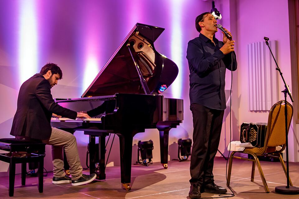 Guerrero y Capitano terminaron el disco en julio, y en septiembre lo presentaron en Europa. 