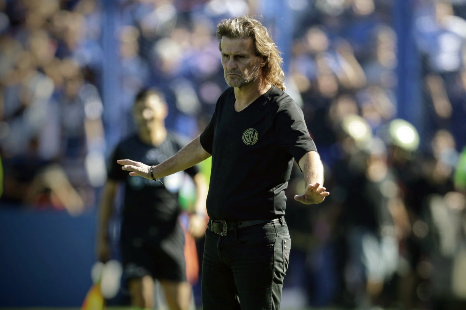 Rubén Insúa, repetirá la formación que empató con Vélez en el torneo local.