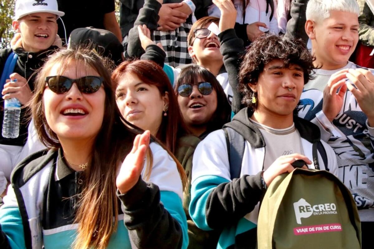 Más de 180 mil estudiantes visitaron destinos turísticos de la provincia.