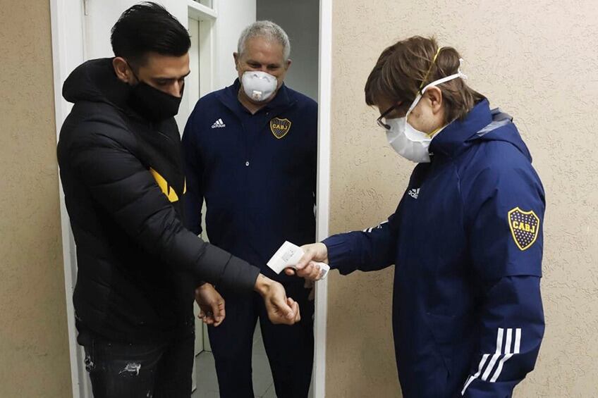 Si se confirman casos positivos, la burbuja de Boca podría suspenderse.