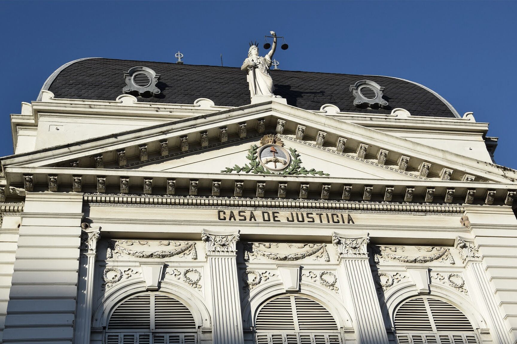 La Justicia bonaerense siento los coletazos de la crisis económica.