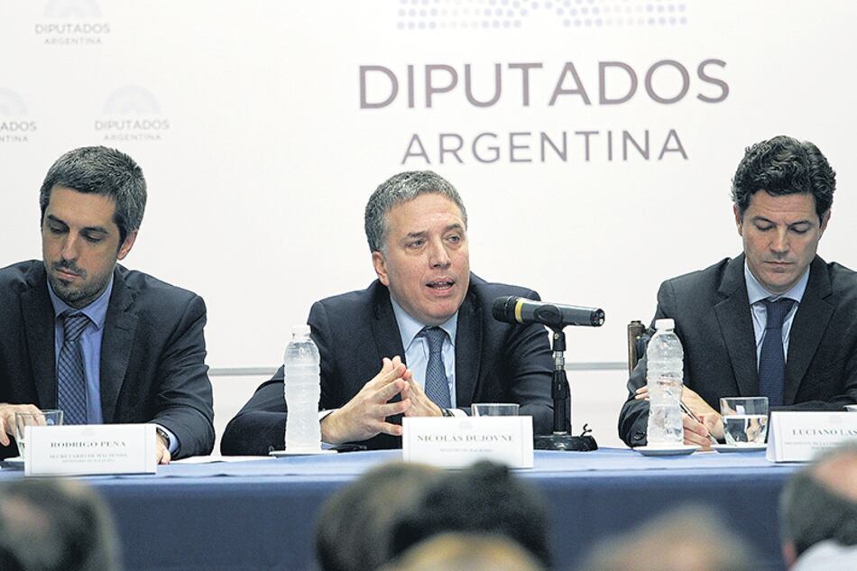 Al igual que en Diputados, Dujovne iniciará la visita de los ministros.