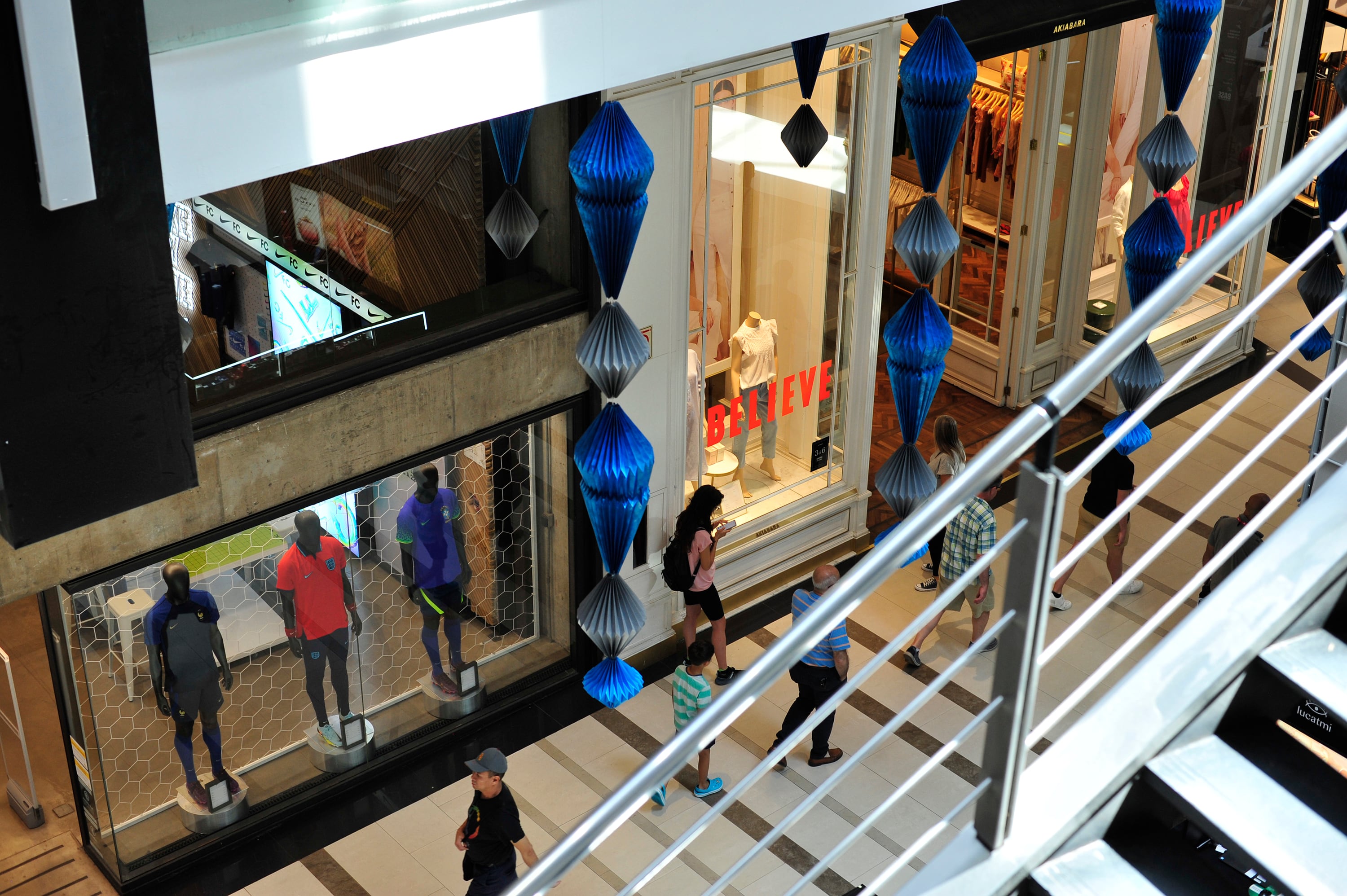 En el global, el consumo no recupera y sigue en el limbo.