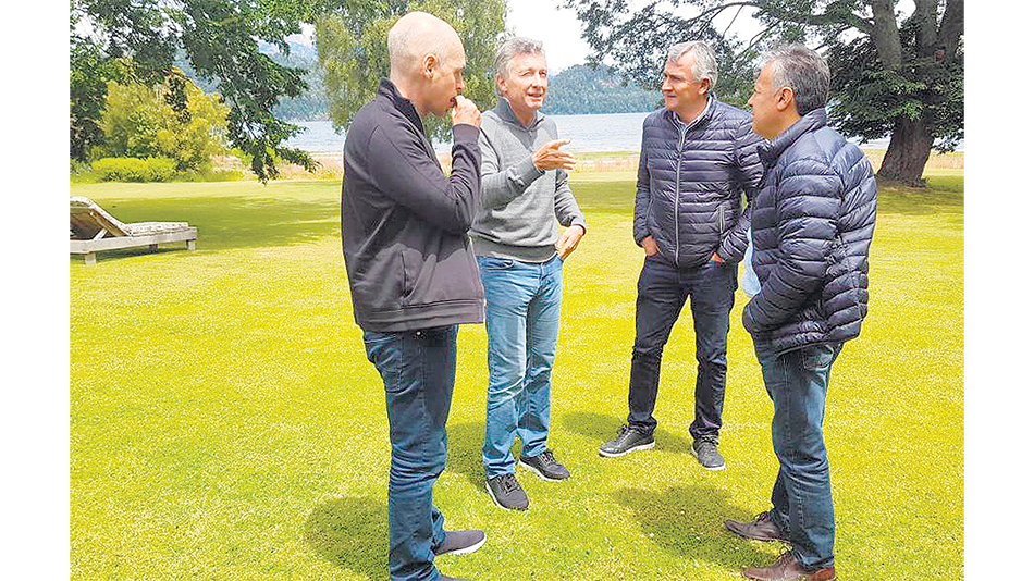 Macri conversó en el sur del desdoblamiento con Gerardo Morales, Alfredo Cornejo y Horacio Rodríguez Larreta.