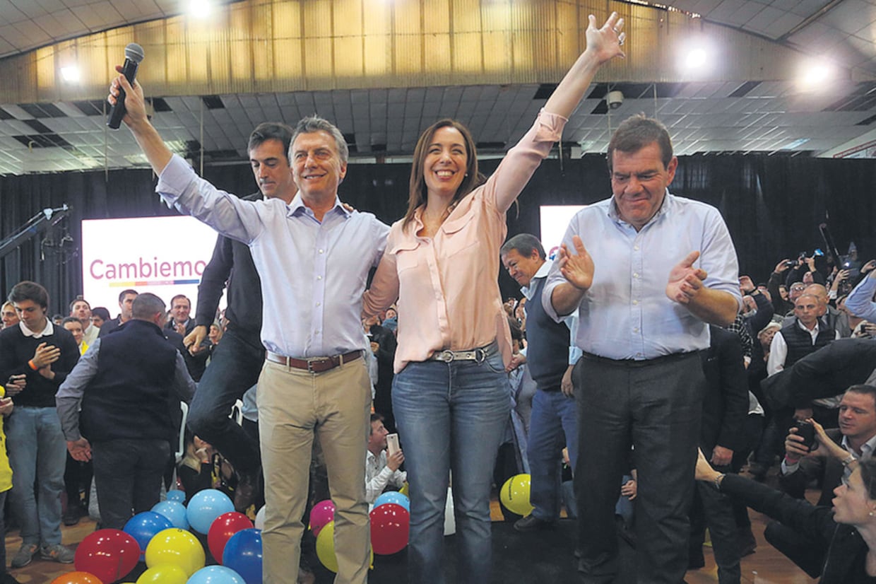 En Tandil, Mauricio Macri y María Eugenia Vidal, las dos figuras centrales de la campaña de Cambiemos.