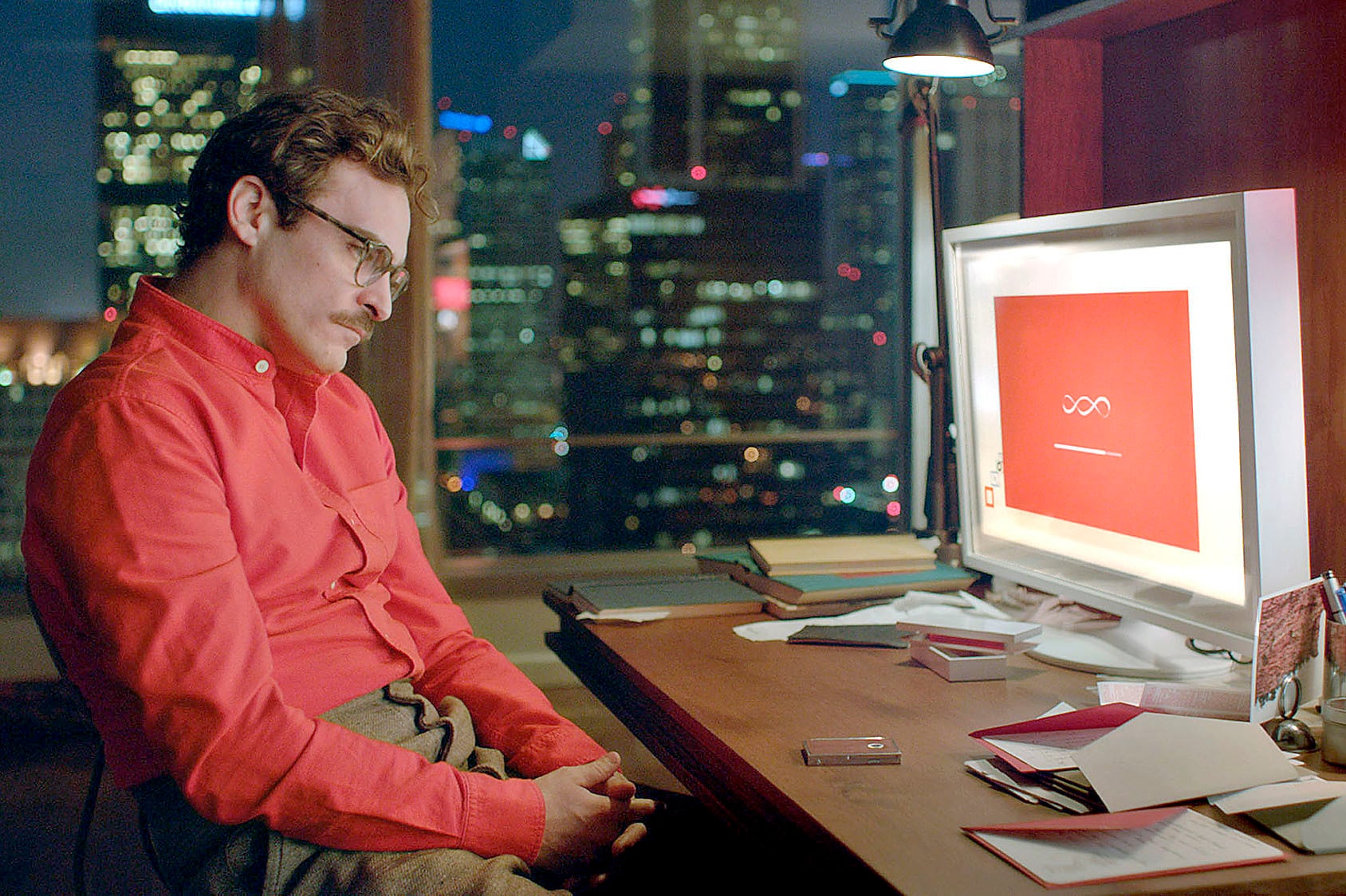 En "Her", de Spike Jonze, un hombre solitario se enamora de un sistema operativo