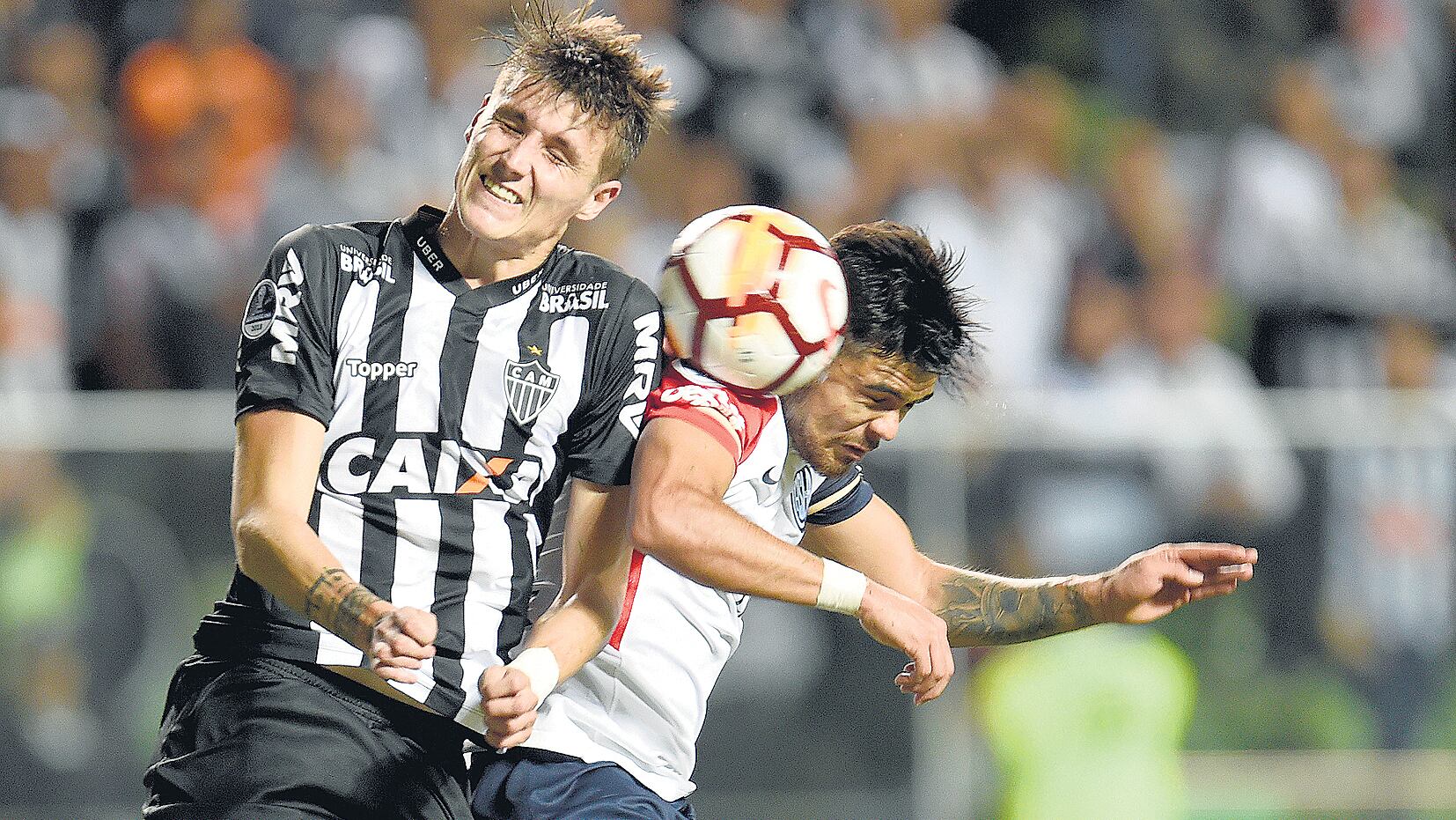 San Lorenzo padeció un poco más en el segundo tiempo, cuando Mineiro arriesgó.