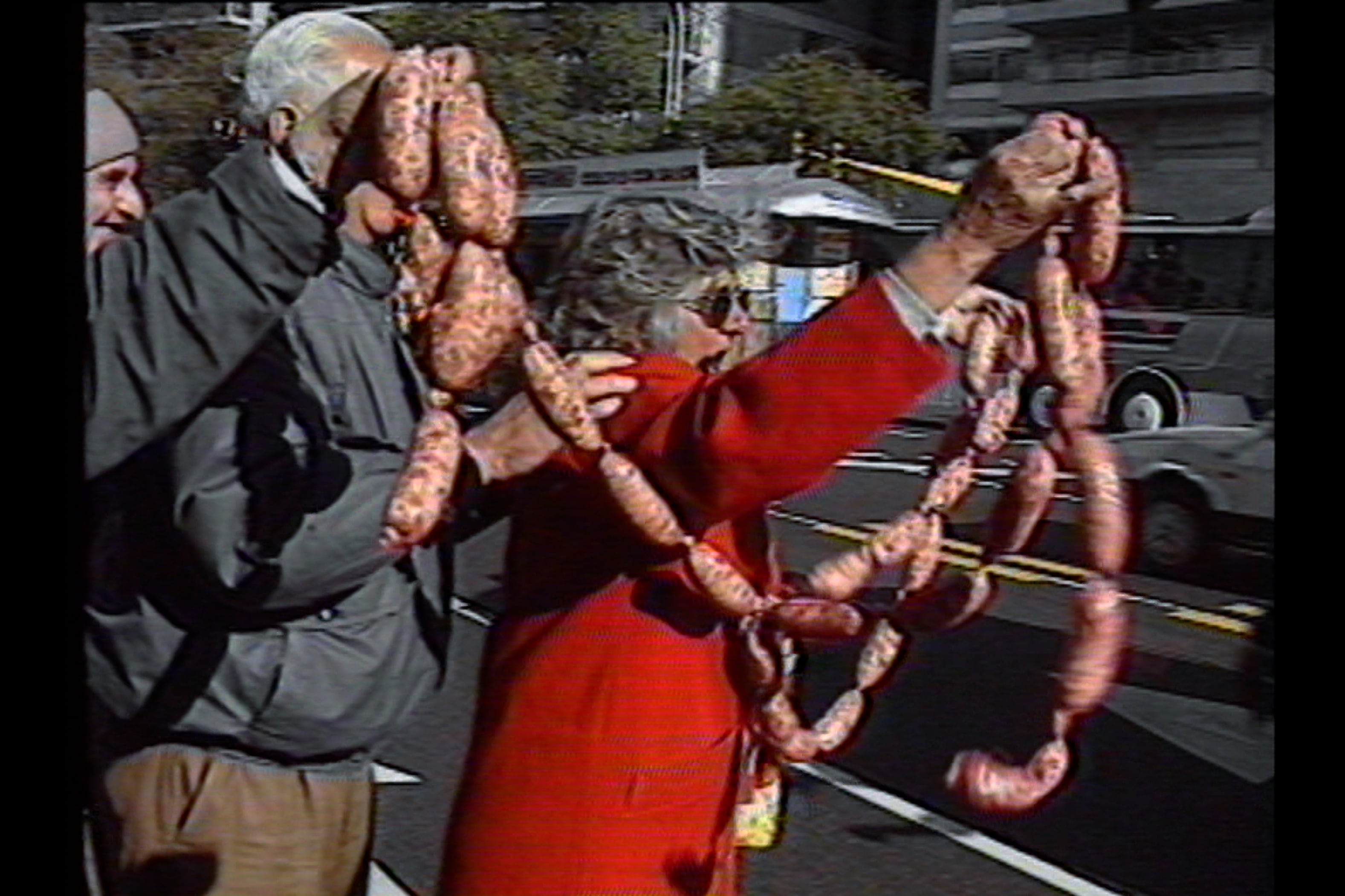 Norma Pla en la choriceada frente a la casa de Domingo Cavallo.
