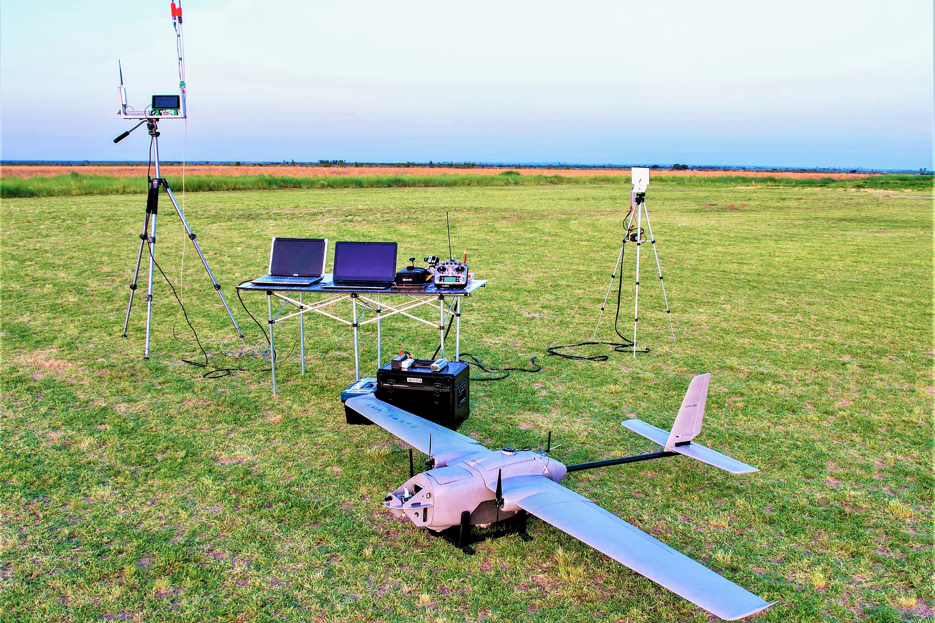 Así es LabTA-X04, el dron que utiliza inteligencia artificial para reforestar.  