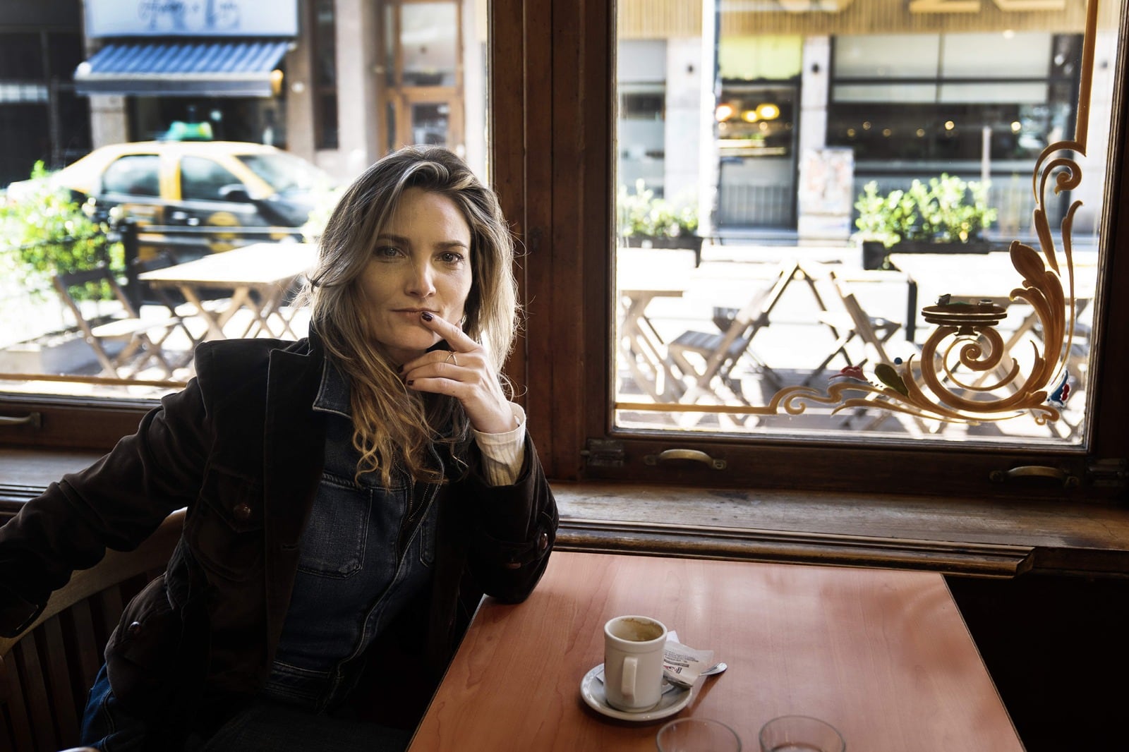 "Son todas canciones que hicieron famosas o icónicas cantantes mujeres.”