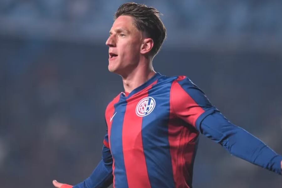 Andrés Vombergar, el goleador de San Lorenzo. 