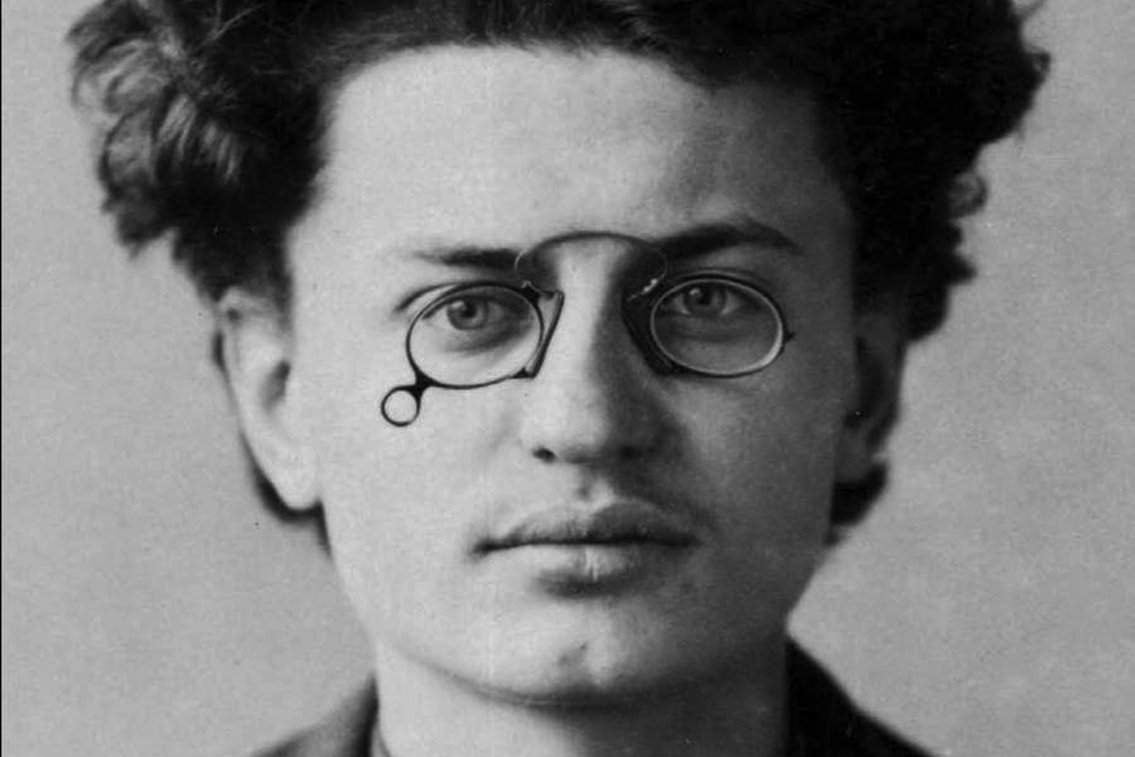 León Trotsky. 