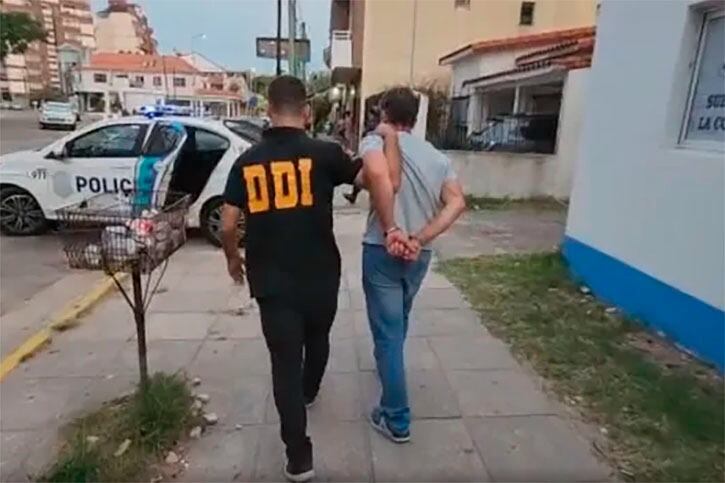 El detenido pidió postergar 24 horas la indagatoria, a la espera de su abogado particular.