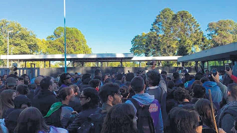La empresa de seguridad mantiene “un cerco sobre las instalaciones”.