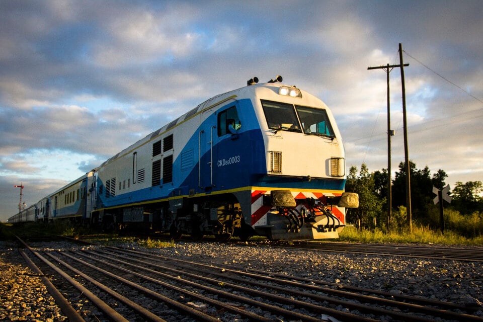 Habilitaron la venta de pasajes de tren desde Constitución a Pinamar, con trasbordo en General Guido.