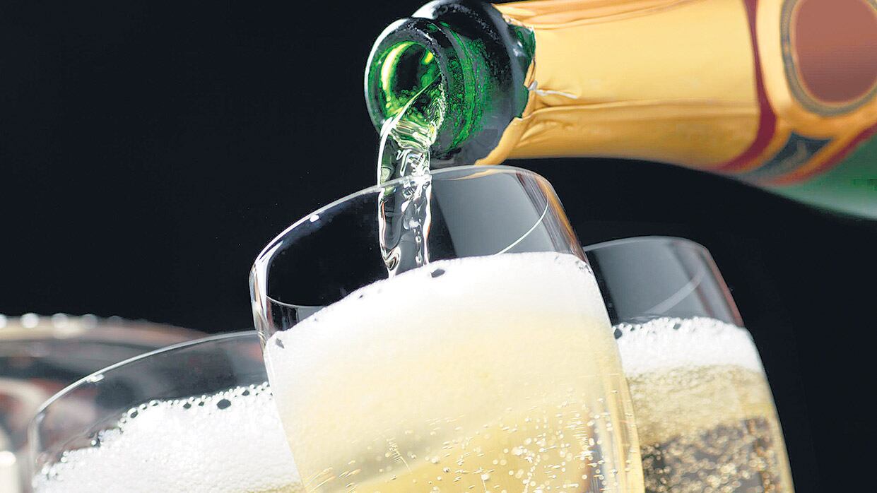 Las bebidas espumantes quedarán gravadas, según el proyecto. Los bodegueros esperan una exención por decreto.