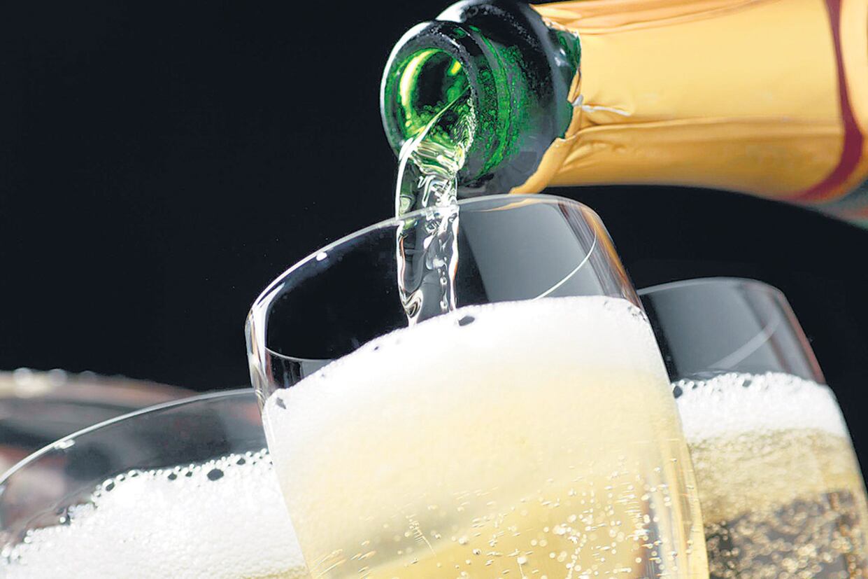 Las bebidas espumantes quedarán gravadas, según el proyecto. Los bodegueros esperan una exención por decreto.