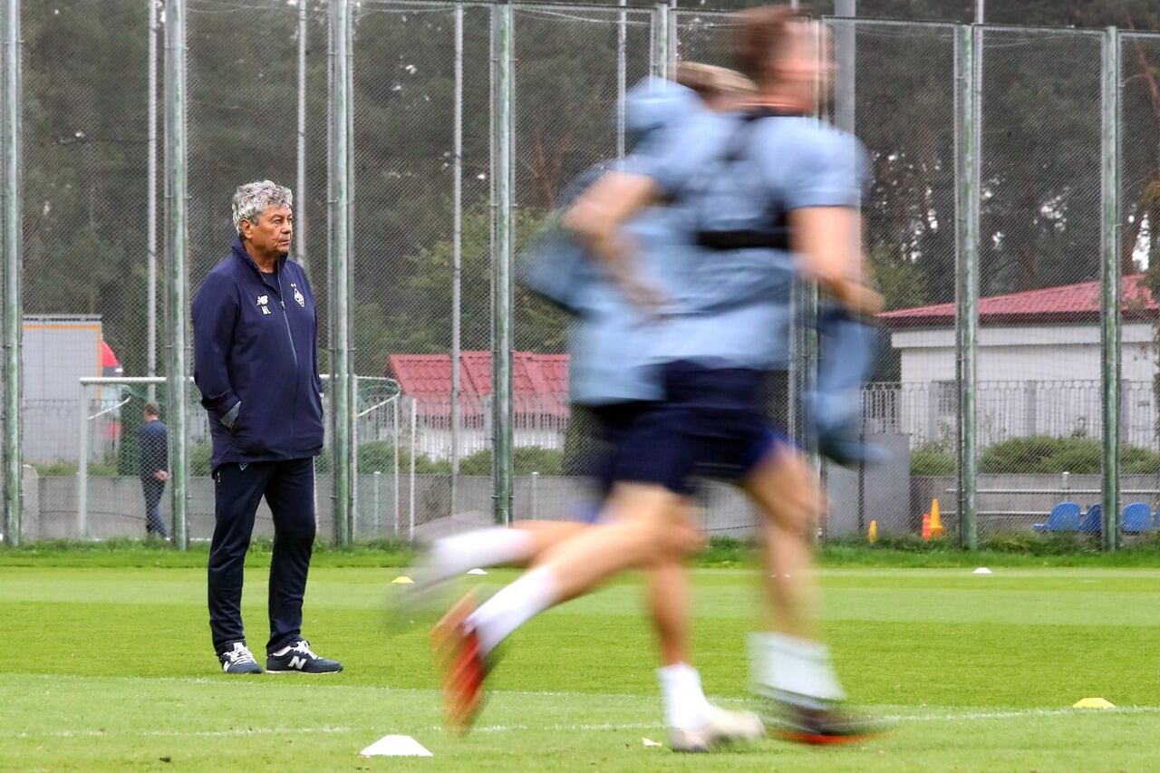 El técnico Lucescu deberá hacer malabares para armar el equipo ante el Barcelona.