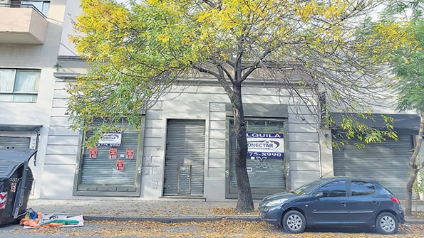 En el conurbano cerraron 4580 locales.