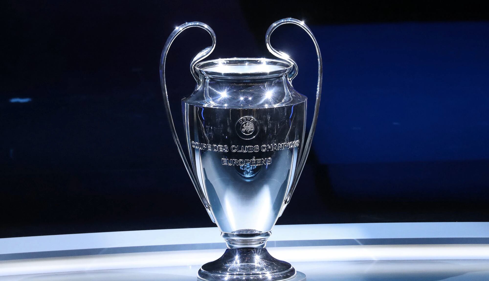 La Orejona, el tan ansiado trofeo de la Champions League.