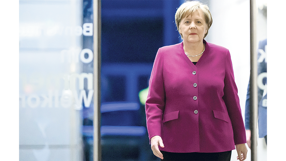 “Los cuatro años son lo que yo prometí”, dijo Merkel, quien gobierna ininterrumpidamente desde 2005.