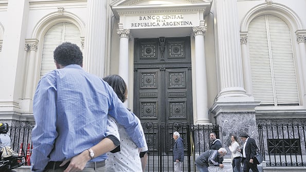 El Relevamiento de Expectativas de Mercado (REM) muestra el deterioro que se espera hasta fin de año.