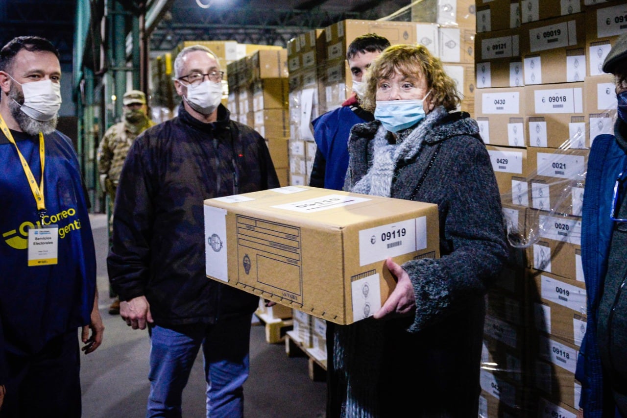 La decisión, explicó Servini, se basa en la situación que se constató en el transcurso del acto electoral.