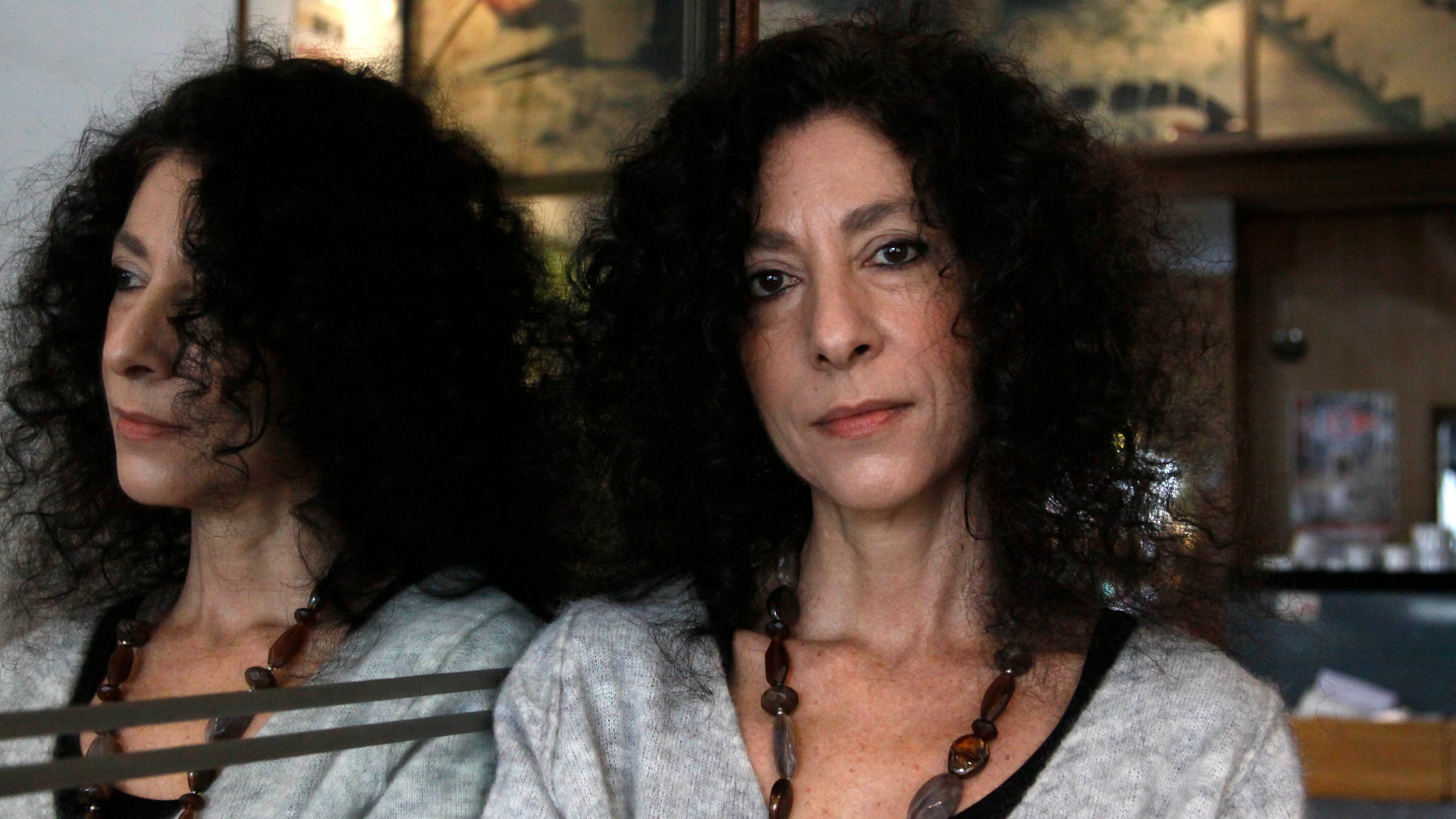 "No me interesa hacer una biografía exhaustiva de una persona", afirma Guerriero.