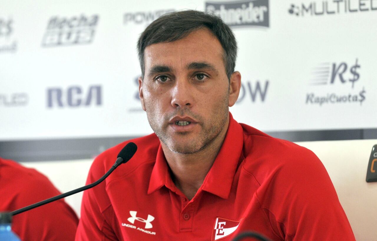 Leandro Desábato conducirá a Estudiantes.