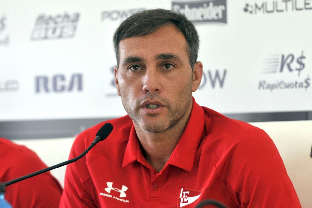 Leandro Desábato conducirá a Estudiantes.