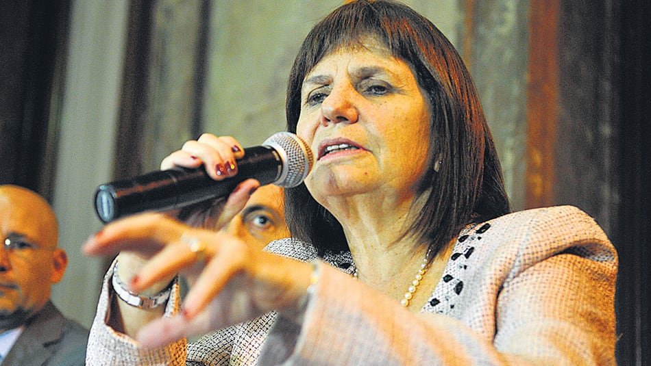 Los abogados de la paciente analizan presentar una denuncia contra Patricia Bullrich.