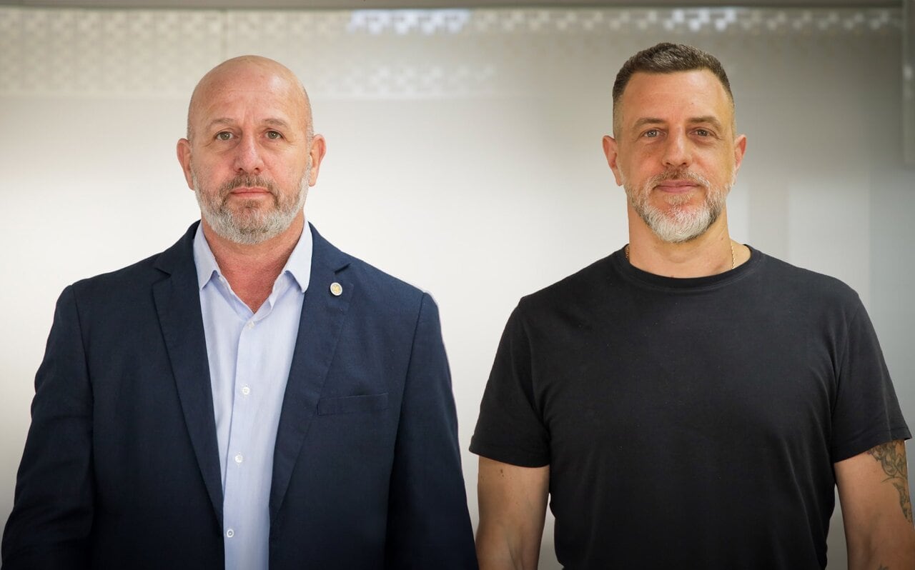 Wolff y Kravetz.